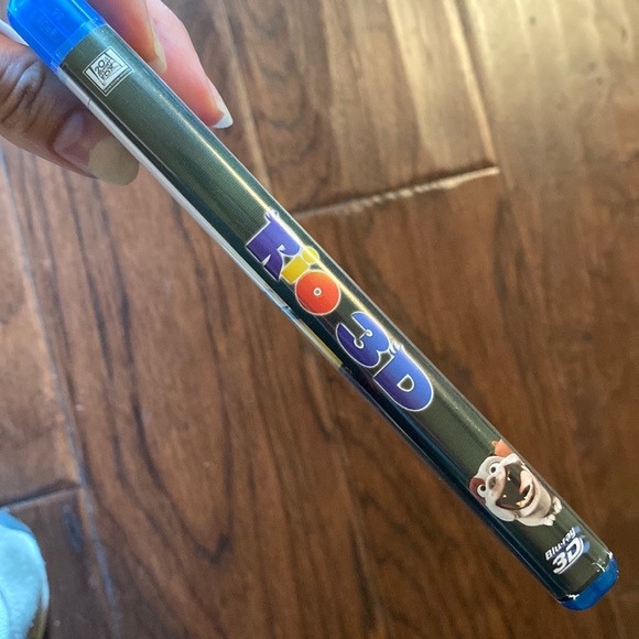 Rio 3D Blu-ray Movie discs set of 3 - Blu-ray 3D, Blu-Ray DVD, & Digital Copy - Picture 10 of 10